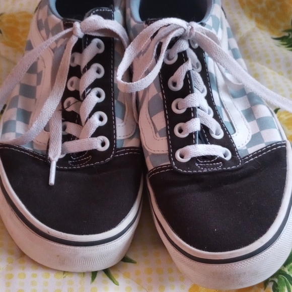 Women's Vans size 8 sneakers, blue and white checkered - Picture 5 of 7